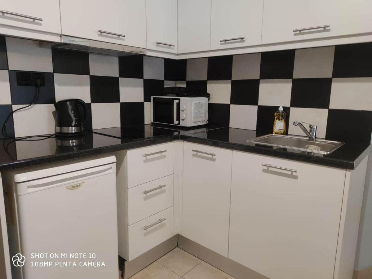 Apartment Maxim Афины Экстерьер фото